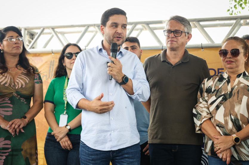 Na inauguração de unidade de queimados, Piana reforça parceria do