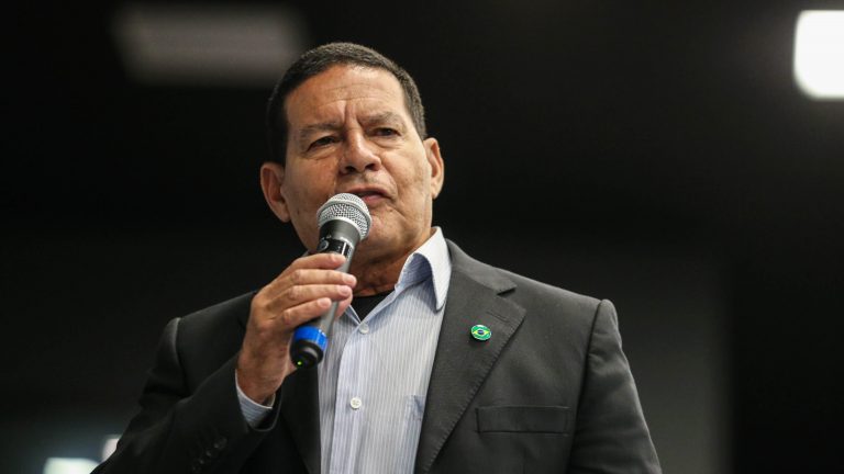 General Mourão