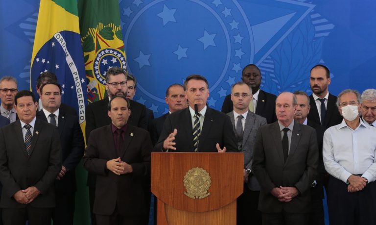 o_presidente_da_republica_jair_bolsonaro_faz_pronunciamento_no_palacio_do_planalto0424202580