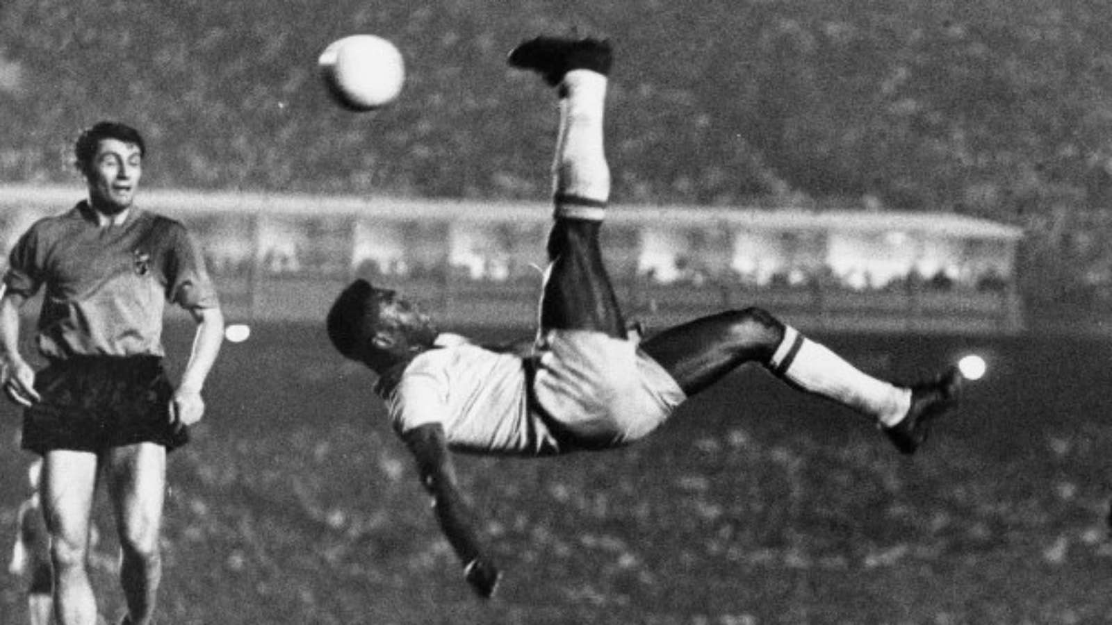 Pelé 80 anos: as curiosidades dos gols do Rei contra o futebol