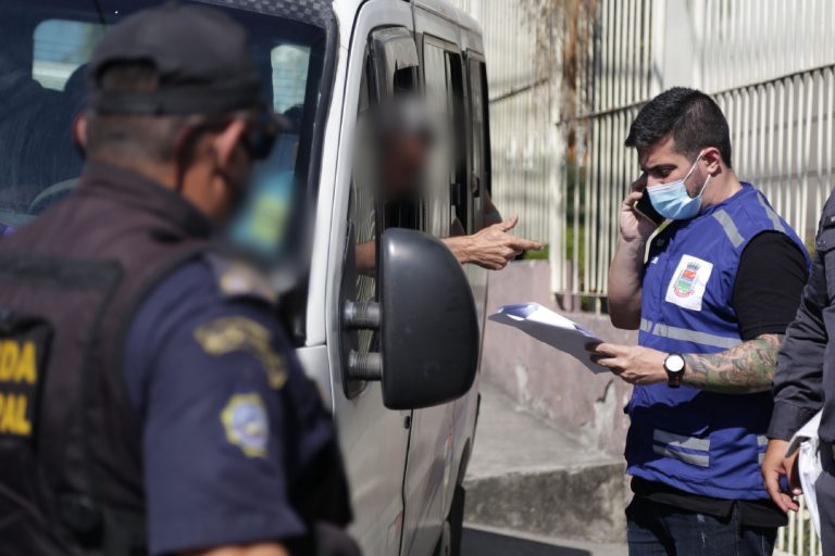 Motos e carros irregulares são apreendidos durante operação integrada - Foto Renan Otto