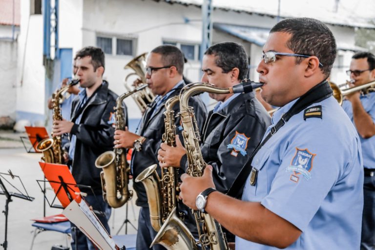 Alunos da rede municipal de ensino recebem projeto musical da Guarda Municipal de Itaboraí (3)