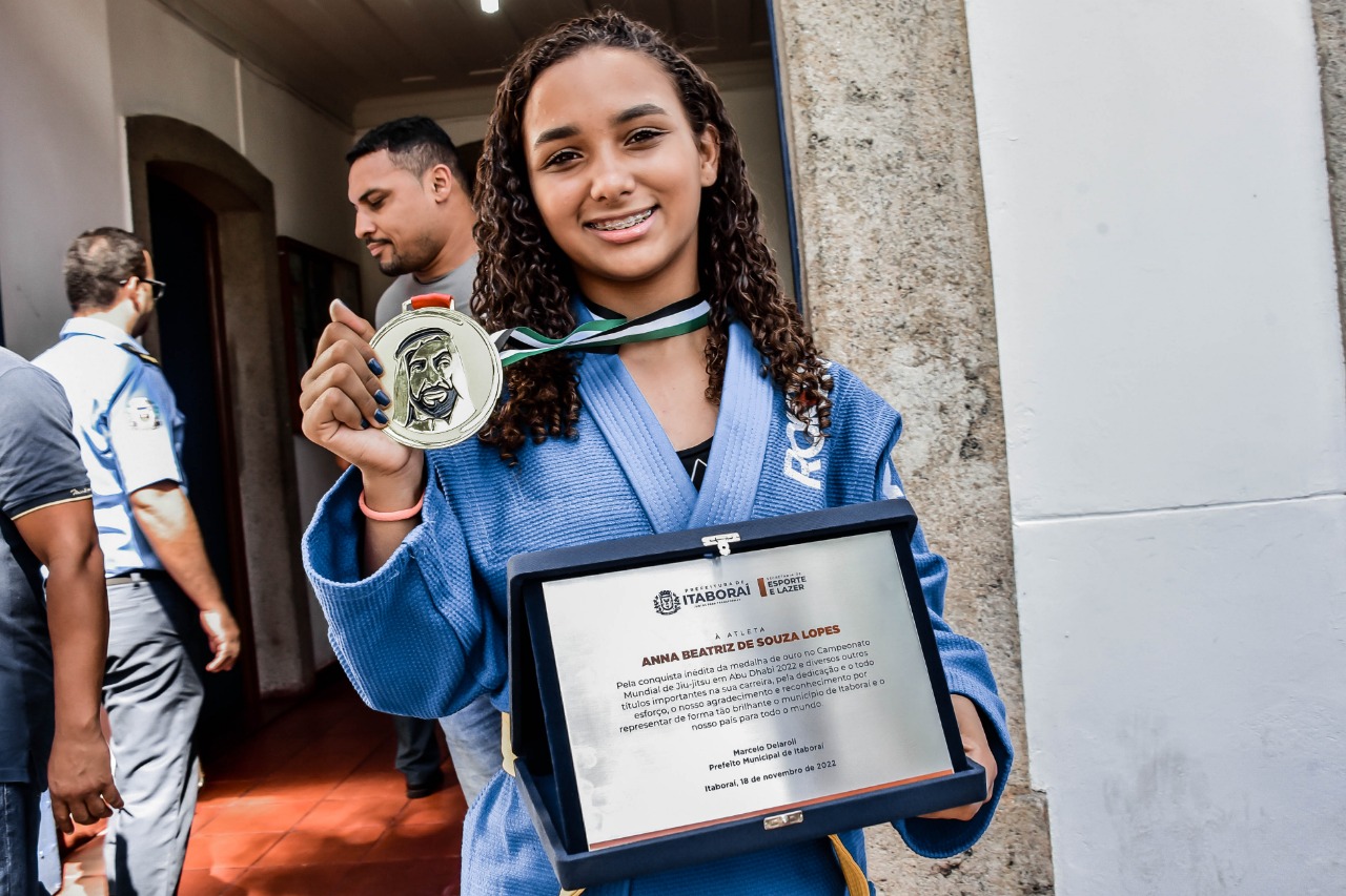 Atleta eusebiense sagra-se campeã mundial de Jiu-jitsu