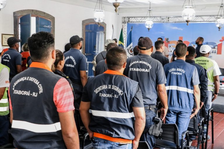 Guardas municipais e orientadores de tráfego de Itaboraí concluem curso com certificação internacional (1)