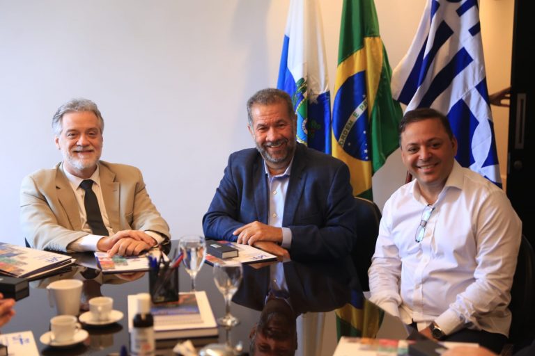 Reunião na Reitoria da UFF