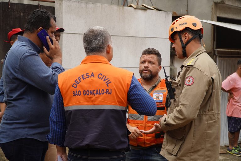 São Gonçalo atua com força-tarefa nas ruas após temporal - Foto Renan Otto (3)