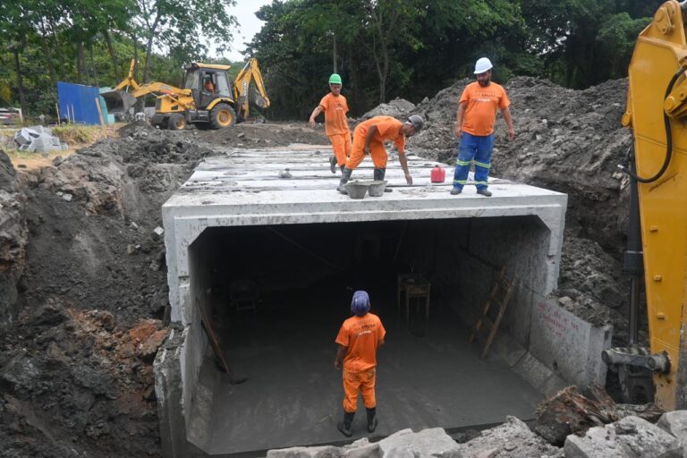 Instalação de manilhas na Cidade da Ordem Pública - Foto Leonardo Simplicio