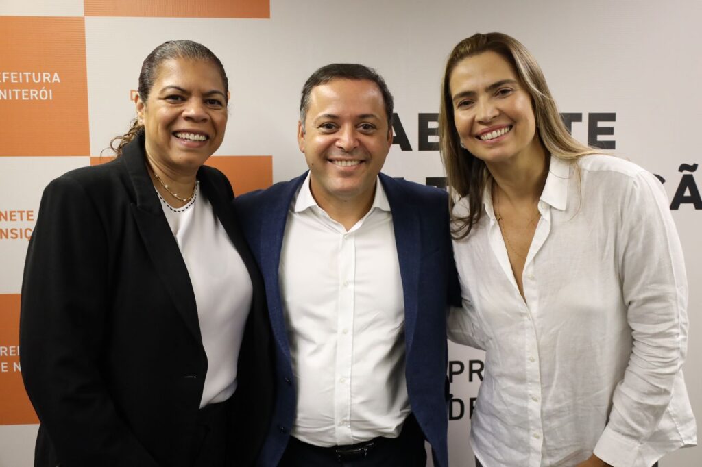 Rúbia Secundino, Rodrigo Neves e Isabel Swan