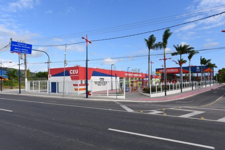 49938143881_940e6422d3_o-2048x1367