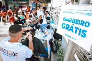 Prefeitura de Itaboraí leva serviços de saúde, beleza e cidadania para moradores de Manilha