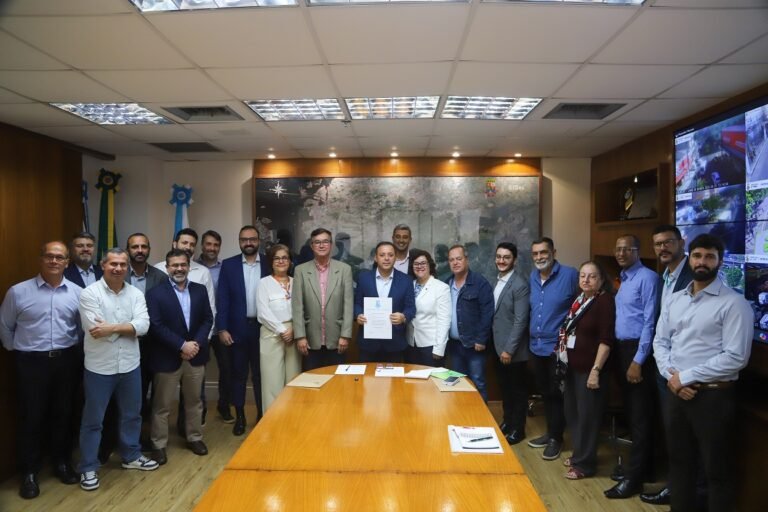 Evelen Gouvea - Fila zero saúde (4) (1)