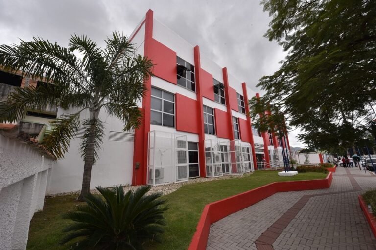 Fachada-Prefeitura-Foto-Elsson-Campos-7-2048x1365