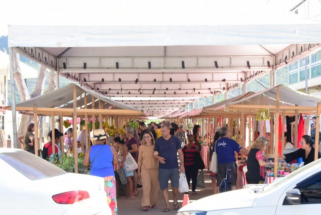 Feira-Itaipuacu-2048x1369