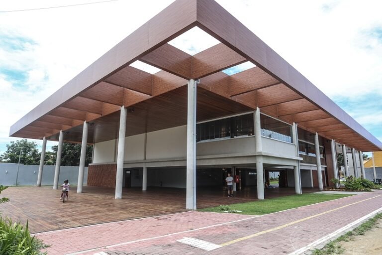 Lucas Benevides - Centro Sueli Pontes