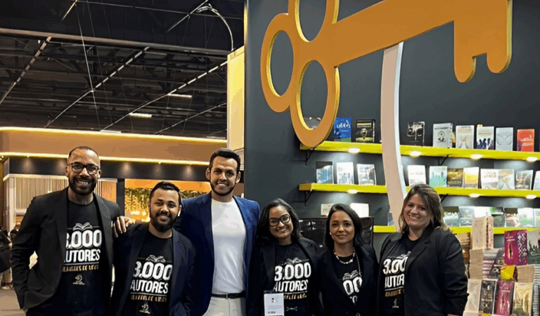 Membros da Chave Mestra na Bienal. Foto Divulgação