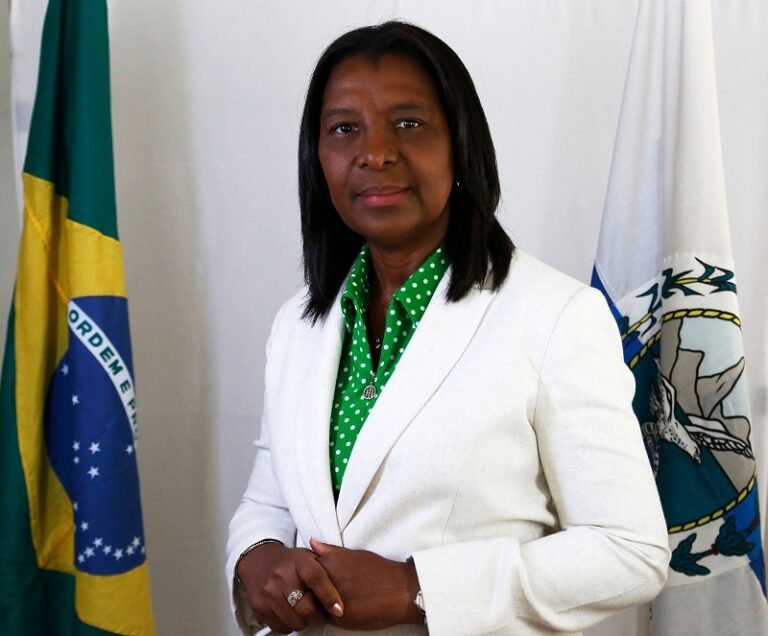 Secretária de Desenvolvimento Social e Direitos Humanos Rosangela Gomes