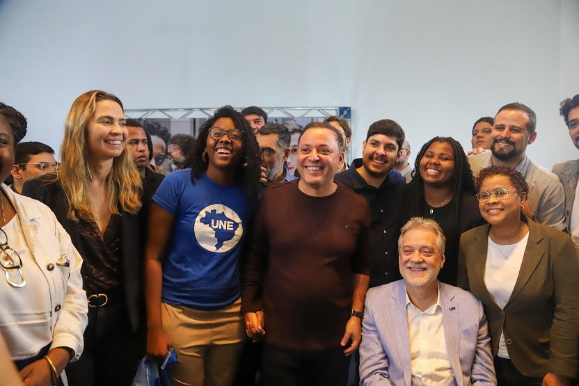 Prefeito Rodrigo Neves lança primeiro edital do Programa Aluguel Universitário - Evelen Gouvea 6