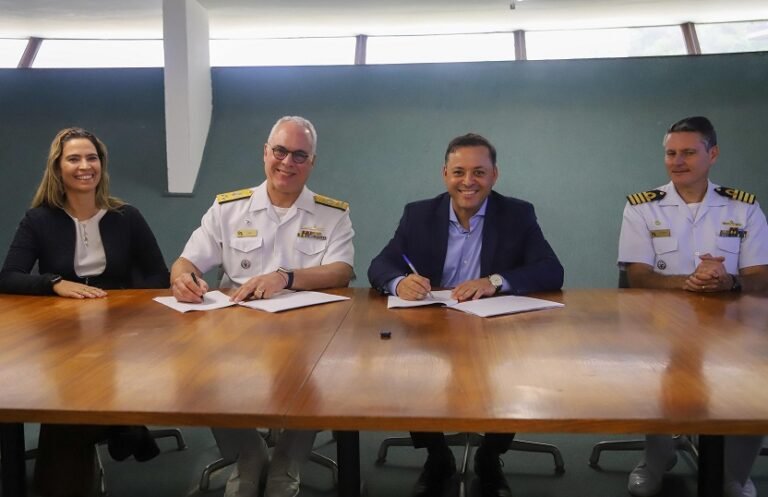 Prefeitura de Niterói e Marinha do Brasil firmam cooperação técnica - Evelen Gouvea 2