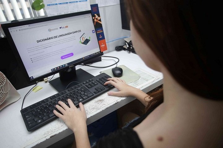 dicionario-de-linguagem-simples-04-1-1