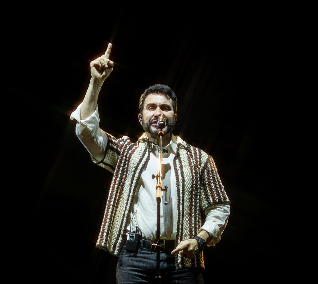 048a7053_54728270743_o