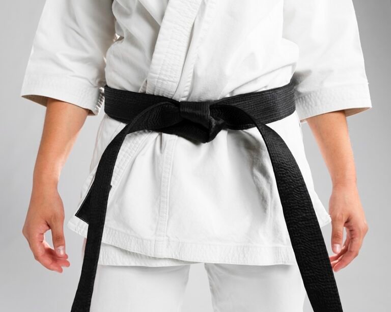 artes-marciais-de-close-up-de-faixa-preta