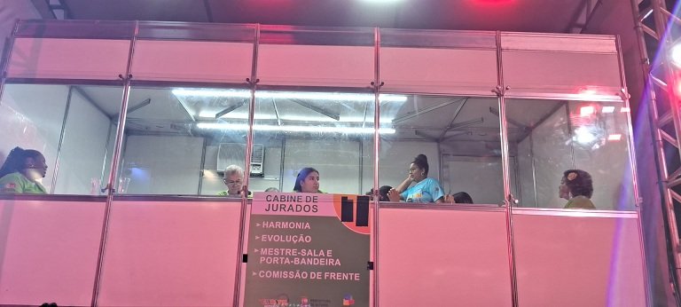 CABINE JURADOS 7