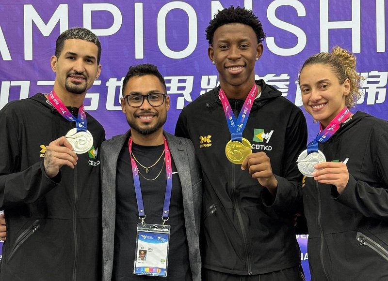 Edival Pontes conquista medalha de prata no Mundial de Taekwondo na China