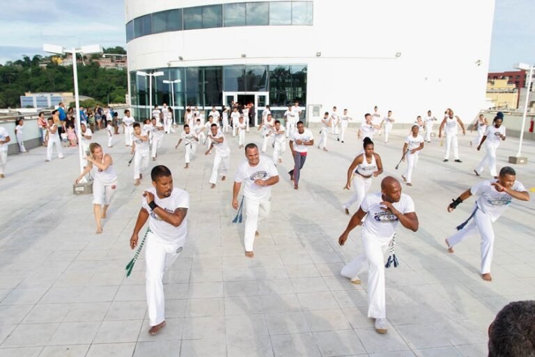 AULÃO CAPOEIRA