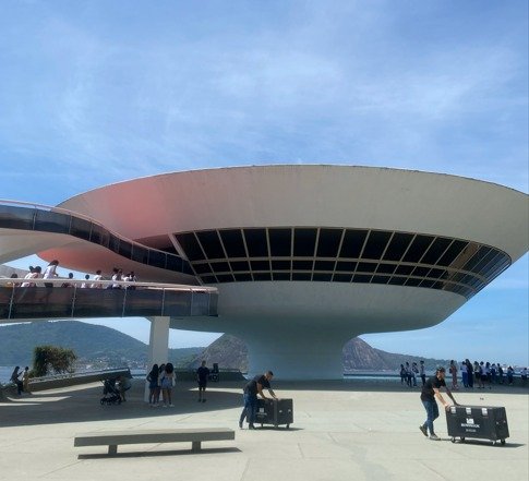 MUSEU DE ARTE CONTEMPORÂNEA (MAC)