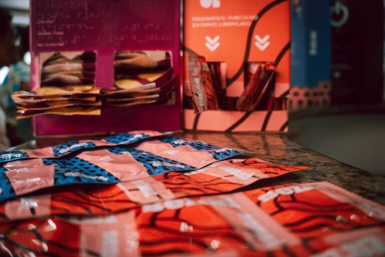 Dezembro Vermelho Itaboraí reforça conscientização sobre ISTs e celebra marca histórica de zero transmissão vertical de HIV (2)