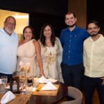 Eudo Filho, Elisa Almeida, Cacau Dias, Ricardo Mendonça e Lucas Studart na casa. Foto Toni Coutinho