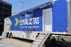 Luciana Carneiro - caminhão (1)