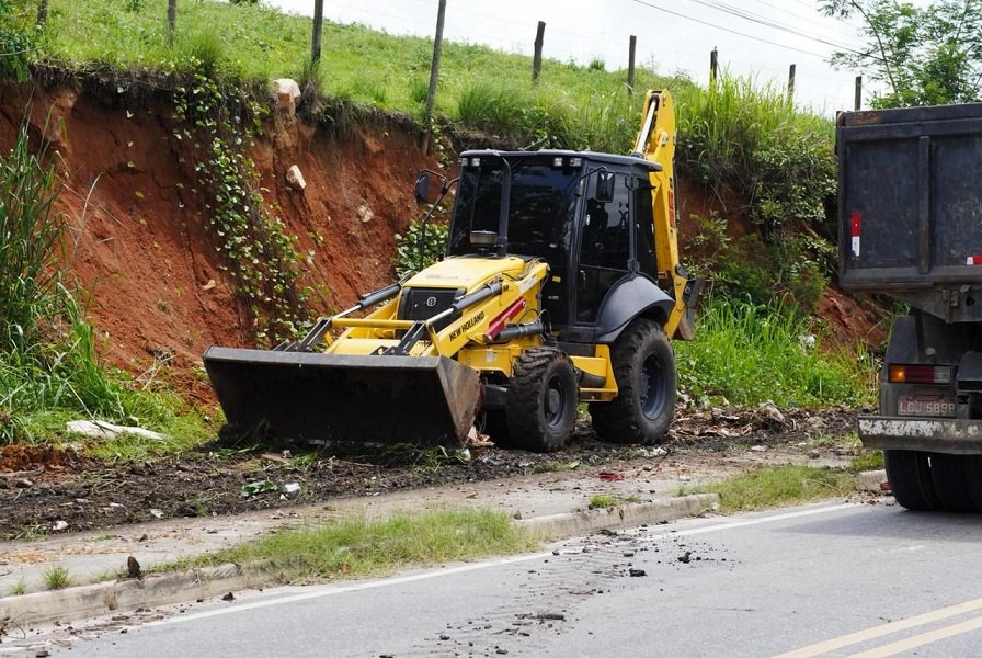 Conserlimpi intensifica ações durante e após as chuvas para garantir limpeza e segurança em Itaboraí (3)