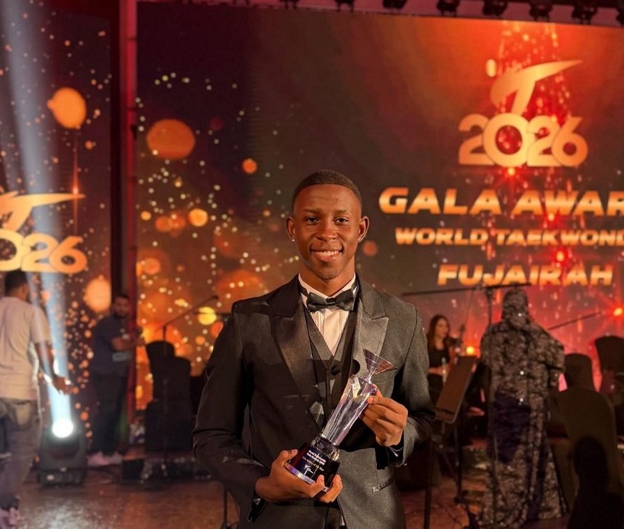 Itaboraí no topo do mundo Henrique Marques é coroado o melhor atleta de Taekwondo 1