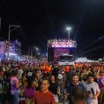 Monobloco arrasta multidão e abre o Ita Folia 2026 com mar de alegria na Avenida 22 de Maio (8)