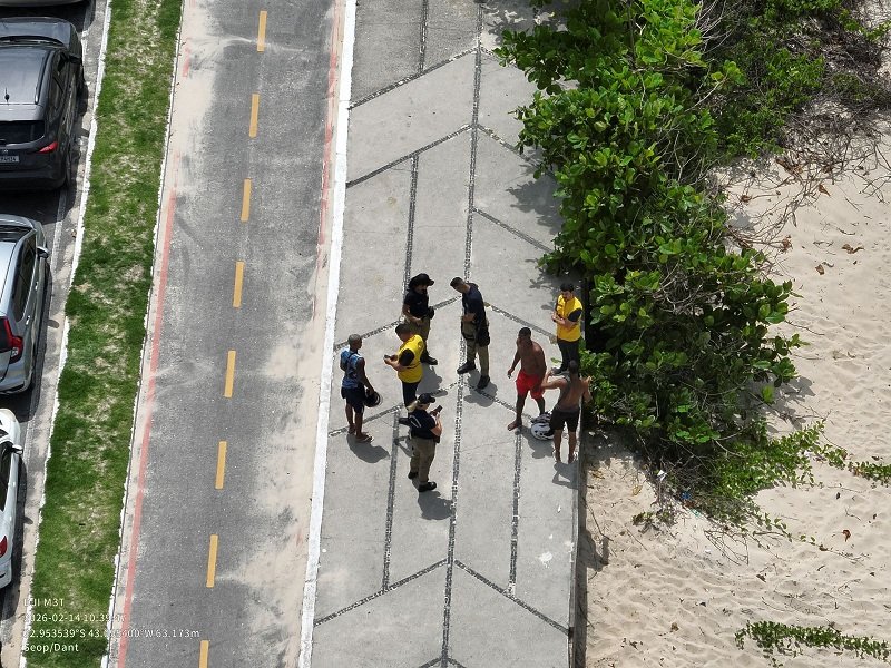 agentes_fazem_abordagem_piratininga