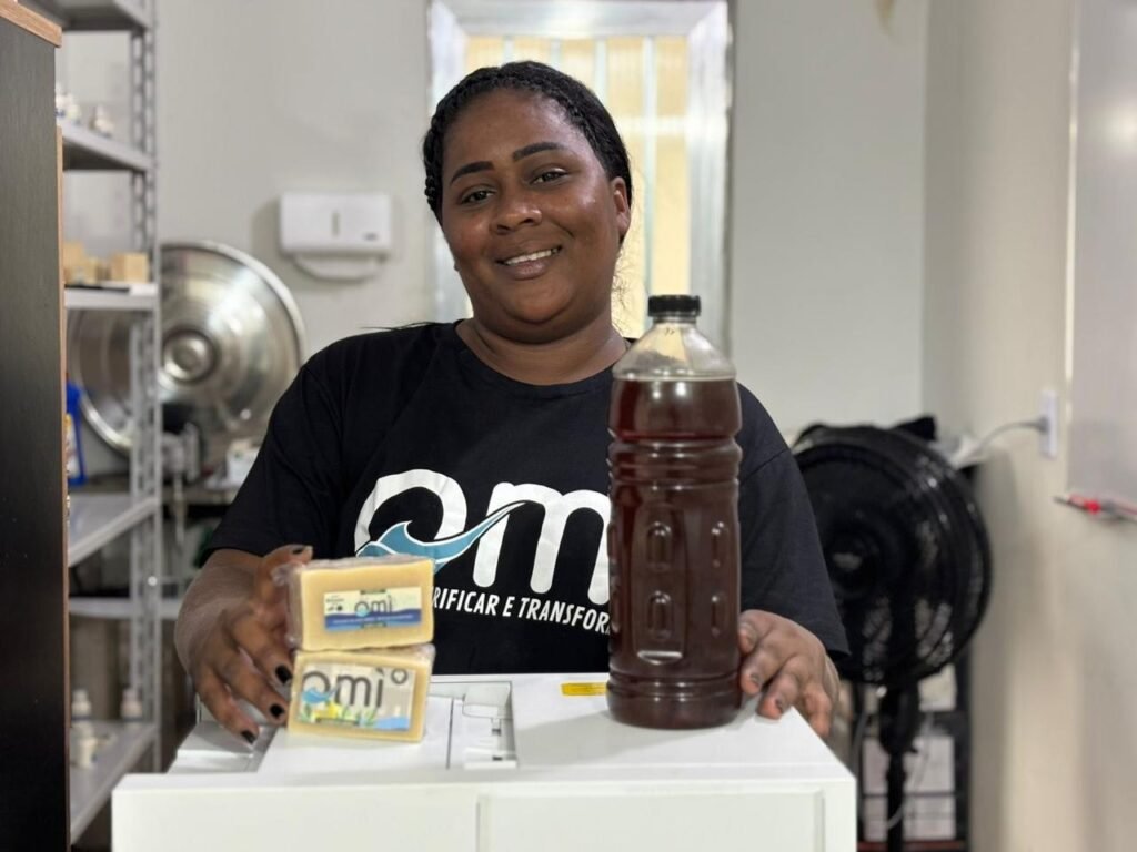 fee37389-69bd-4b8b-82a9-37387ea47536