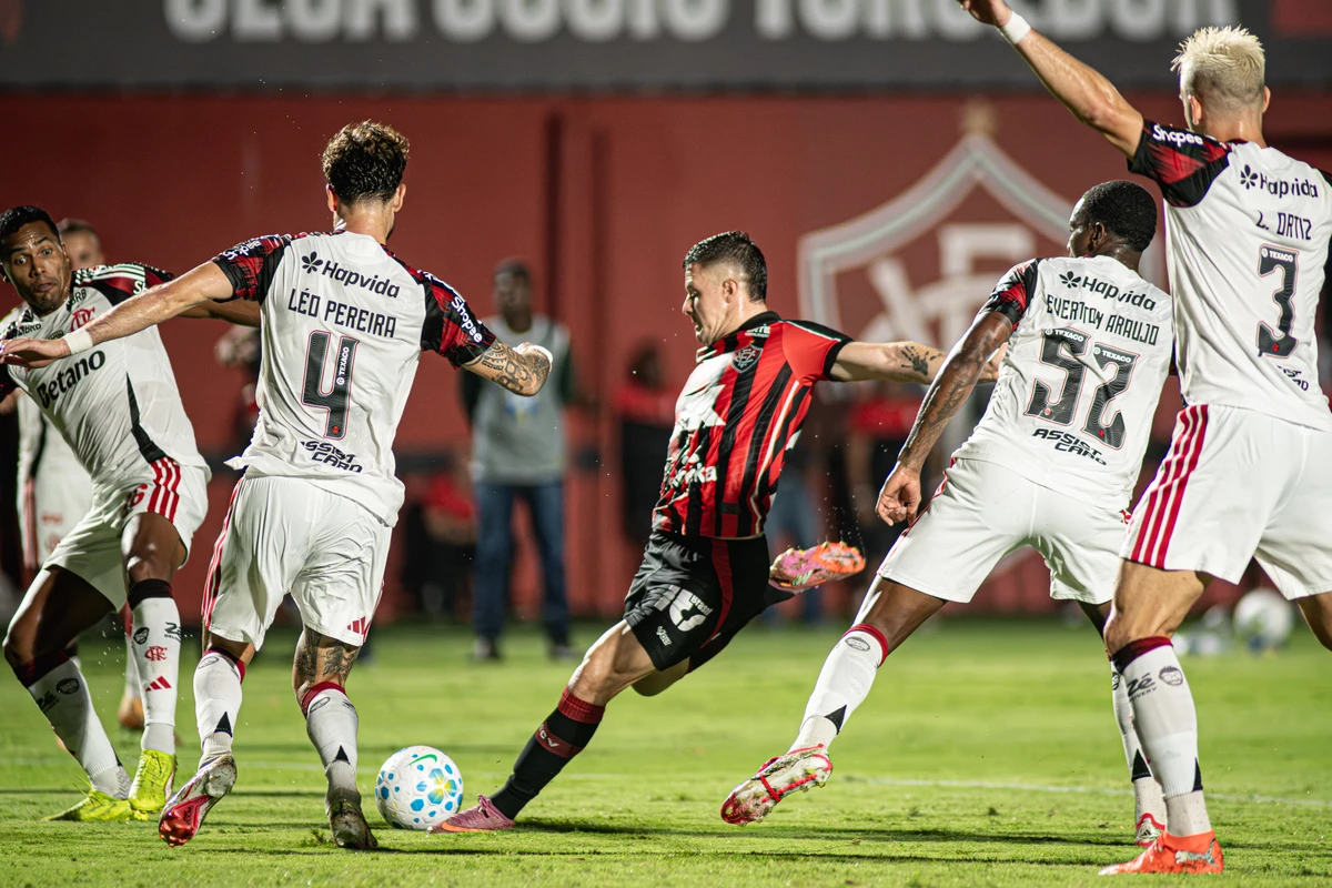 vitoria-x-flamengo---3-rodada-campeonato-brasileiro-3136395-article