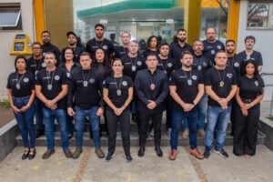 Equipe da polícia civíl da 123ª Delegacia Policial. Macaé/RJ.