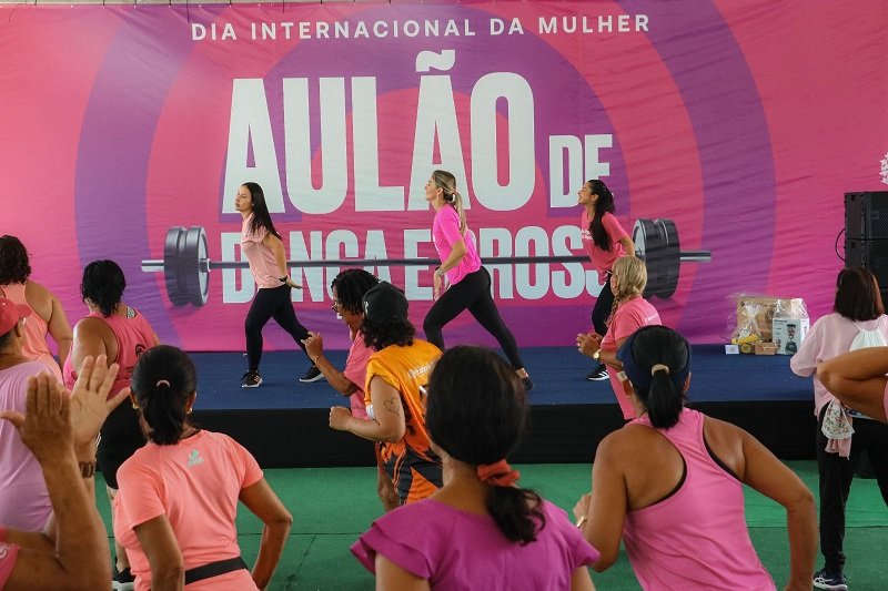 Aulão especial celebra o Dia Internacional da Mulher com energia, saúde e integração em Itaboraí (3)