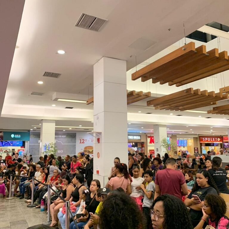 Dança na praça 29.04