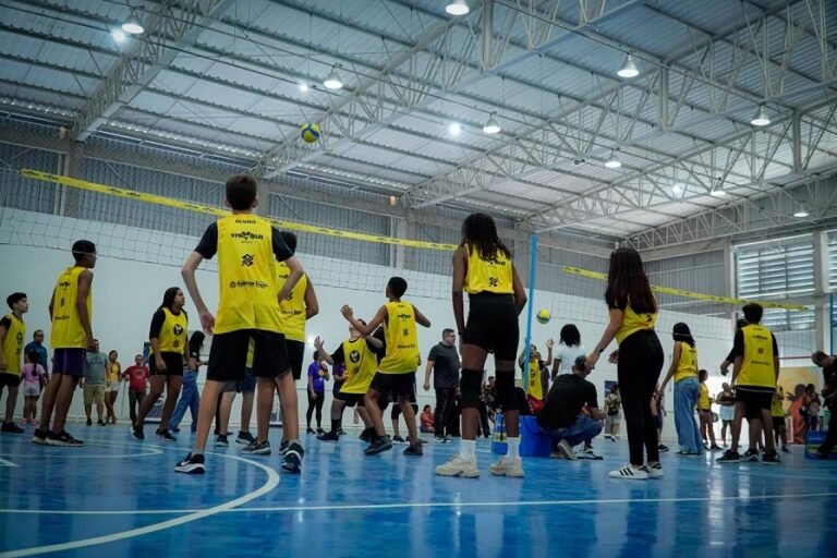 Itaboraí abre novas inscrições para o Projeto Viva Vôlei no Ginásio Esportivo (2)