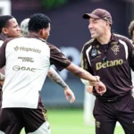 Leonardo-Jardim-Gonzalo-Plata-Treino-Flamengo-Ninho-do-Urubu-060426-Foto-Gilvan-de-Souza-1024x683