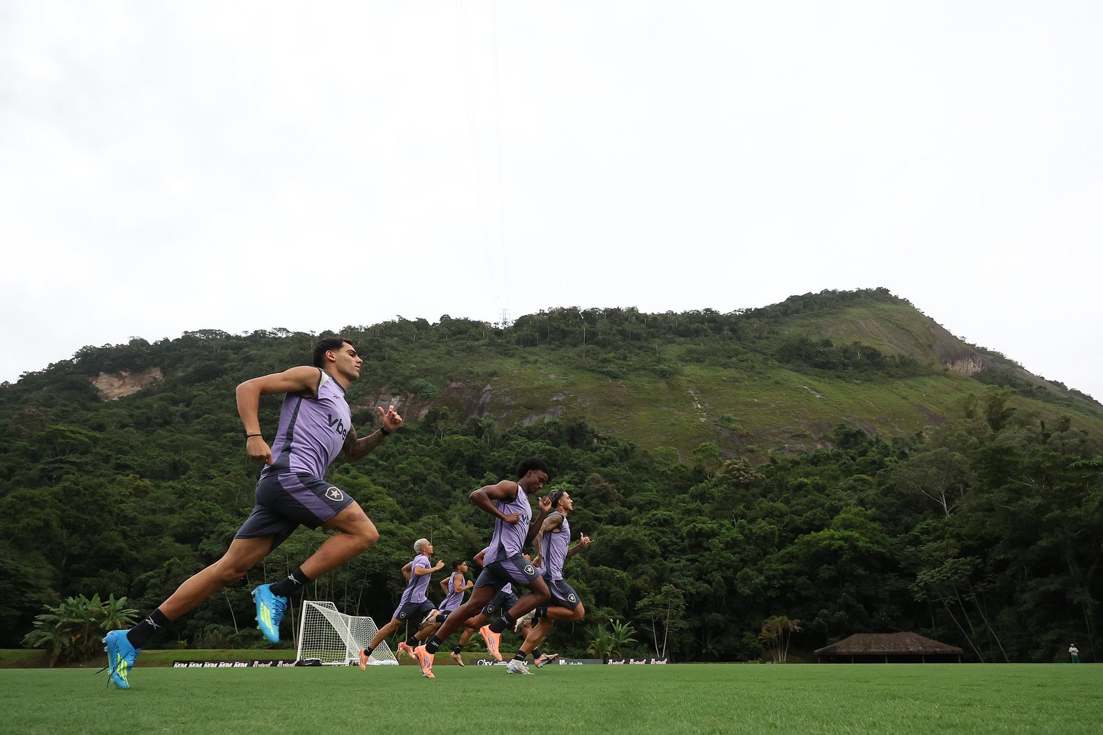 treino-botafogo-elenco-lonier