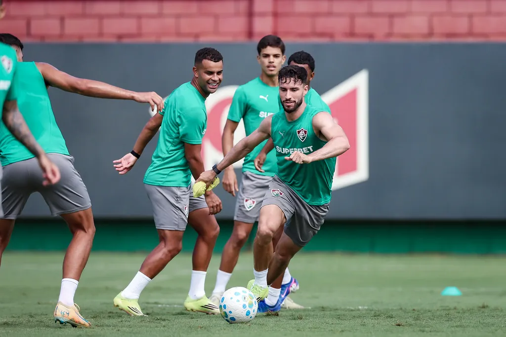 treino-fluminense-martinelli-alisson