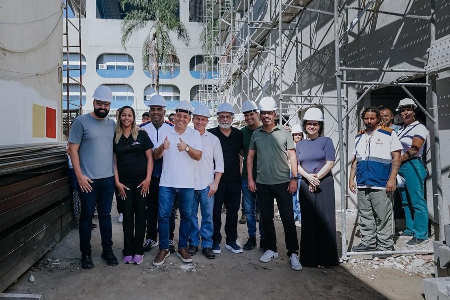 Prefeito visita as obras da Escola Municipal Lucília Gomes - Lucas Benevides (6)