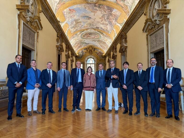 Rodrigo Neves na Italia. Foto/Divulgação