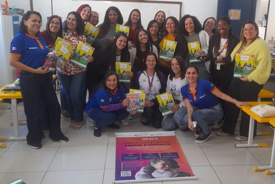 Grupo de participantes com técnicas do NEACA Itaboraí