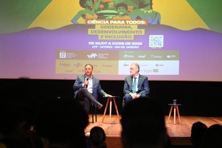 Prefeito Rodrigo Neves destaca parceria com a UFF e importância da ciência na construção de políticas públicas durante a SBPC - Foto Luciana Carneiro (3)