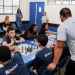 Projeto Educação e Esporte Transformando a Escola oferece aulas de xadrez para alunos da rede municipal (3)
